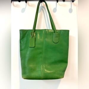 Vintage Coach Pear Green Lunch Tote